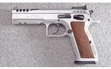 Tanfoglio ~ Defiant Stock Master ~ 10 MM - 3 of 5