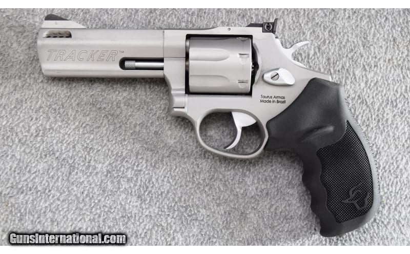 Taurus ~ Model 627 SS Tracker ~ .357 Magnum