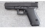 Glock ~ Model 20 ~ 10 MM Auto - 2 of 3