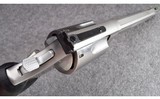 Smith & Wesson ~ Model 460 XVR ~ .460 S&W Magnum - 4 of 5
