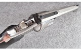 Smith & Wesson ~ Model 617-6 ~ .22 LR - 4 of 5