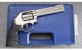 Smith & Wesson ~ Model 617-6 ~ .22 LR - 1 of 5