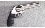 Smith & Wesson ~ Model 686-6 ~ .357 Magnum - 2 of 4