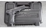 Smith & Wesson ~ M&P 40 ~ .40 S&W