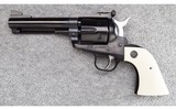 Ruger ~ New Model Blackhawk Convertible ~ .357 Magnum/ 9MM Luger - 3 of 4