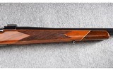 Weatherby ~ Mark V ~ .240 Whby Mag - 4 of 12