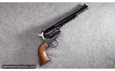 Ruger ~ New Model Blackhawk ~ .45 Long Colt