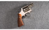 Smith & Wesson
10 7
.38 S&W Special