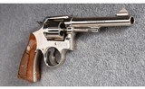 Smith & Wesson ~ 10-5 ~ .38 S&W Special - 4 of 5