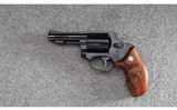 Smith & Wesson ~ 36-3 LadySmith ~ .38 S&W Special - 2 of 4