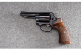 Smith & Wesson ~ 37 Airweight ~ .38 S&W Special - 2 of 4