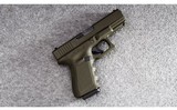 Glock ~ Model 19 ~ 9mm Luger