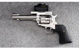 Ruger ~ New Model Blackhawk ~ .327 Federal Magnum - 2 of 4