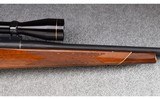 Weatherby ~ Mark V (left-handed) ~ .300 Weatherby Magnum - 4 of 15