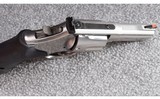 Smith & Wesson ~ 686-6 ~ .357 Magnum - 3 of 5