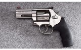 Smith & Wesson ~ 686-6 ~ .357 Magnum - 2 of 5