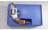 Smith & Wesson ~ 19-3 ~ .357 Magnum - 5 of 5