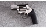 Smith & Wesson ~ 686-6 ~ .357 Magnum - 2 of 5