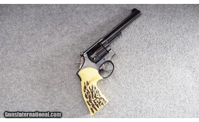 Smith & Wesson ~ Revolver ~ .22 Long Rifle