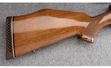 Weatherby ~ Mark V ~ 7mm Remington Magnum - 2 of 12