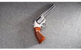 Smith & Wesson ~ 686-1 ~ .357 Magnum - 1 of 4
