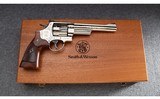 Smith & Wesson ~ 29-10 ~ .44 Magnum - 6 of 6