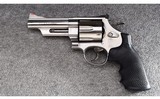 Smith & Wesson ~ 629-4 ~ .44 Magnum - 2 of 3