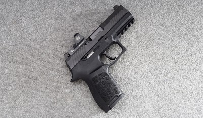 Sig Sauer ~ P320 ~ 9mm Luger