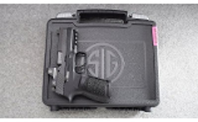 Sig Sauer ~ P320 ~ 9mm Luger - Image 4 of 4