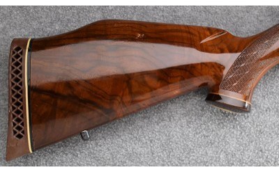 Weatherby ~ Mark V ~ .300 Weatherby Magnum