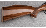 Weatherby (Japan) ~ Mark V Varmintmaster ~ .22-250 Remington - 2 of 12