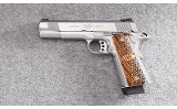 Kimber ~ Stainless Raptor ~ .45 Auto - 2 of 5