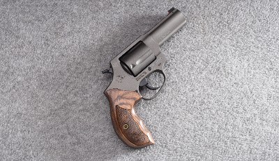 Taurus ~ 605 ~ .357 Magnum