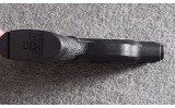 Smith & Wesson ~ M&P9 Shield ~ 9mm Luger - 4 of 4