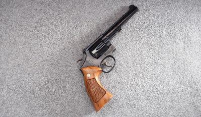 Smith & Wesson ~ 17-4 ~ .22 Long Rifle