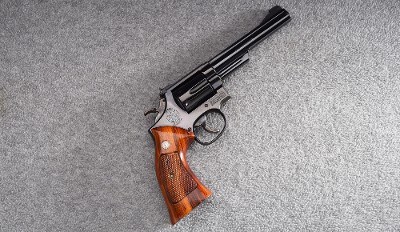 Smith & Wesson ~ 19-3 ~ .357 Magnum