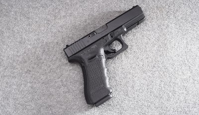 Glock ~ 22 Gen 4 ~ .40 S&W