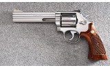 Smith & Wesson ~ 686 ~ .357 Magnum - 2 of 5