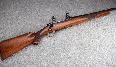 Ruger ~ M77 ~ .284 Winchester
