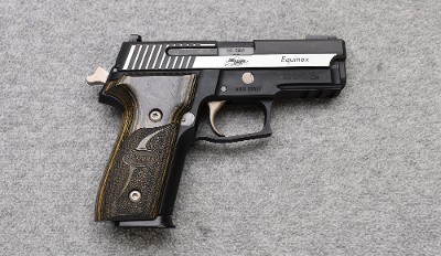 Sig Sauer P229 Equinox .40 S&W - Image 1 of 2