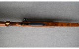 Weatherby ~ Mark V ~ .300 Magnum - 8 of 11