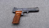 Smith & Wesson ~ Model 41 ~ .22 Long Rifle - 1 of 3
