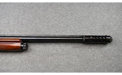 Browning ~ Light Twelve ~ 12 Gauge - Image 4 of 11