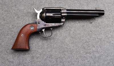 Ruger ~ Vaquero ~ .44 Magnum - Image 1 of 3