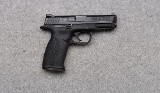 Smith & Wesson ~ M&P 40 ~ .40 S&W - Image 1 of 3
