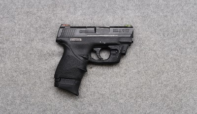 Smith & Wesson ~ M&P 40 Shield ~ .40 S&W - Image 1 of 3