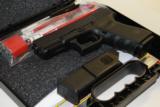 Glock 19 Gen3 Compact Pistol NIB - 3 of 9