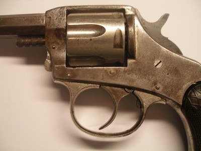 H & R , THE AMERICAN DOUBLE ACTION , .32 ANTIQUE REVOLVER