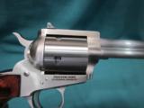 Freedom Arms Model 83 Premier .475 Linebaugh
6" New in box - 3 of 5