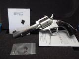 Freedom Arms Model 83Premier .475 Linebaugh 5 1/2" ROUND BUTT express sights New in box - 1 of 6